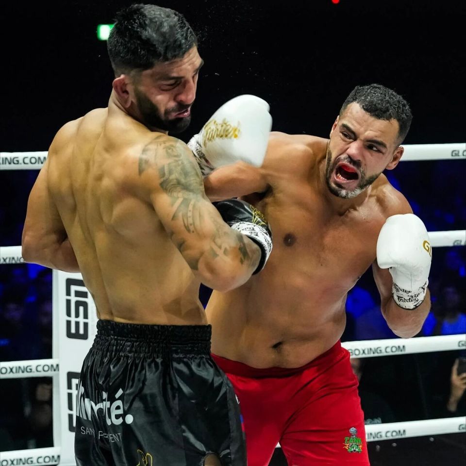 Khbab, 场重量级锦